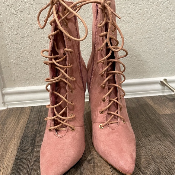 Mauve ankle boot - Picture 3 of 4